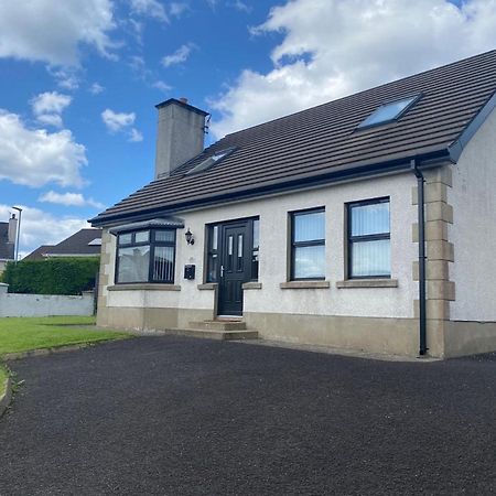 Holiday Home In Ballycastle - Fainne Na Cairde Εξωτερικό φωτογραφία